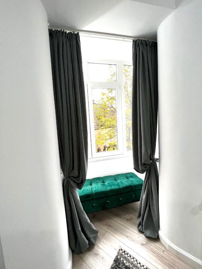 Green Spot - Premium Studio - Sanador Victoriei Bucarest Exterior foto
